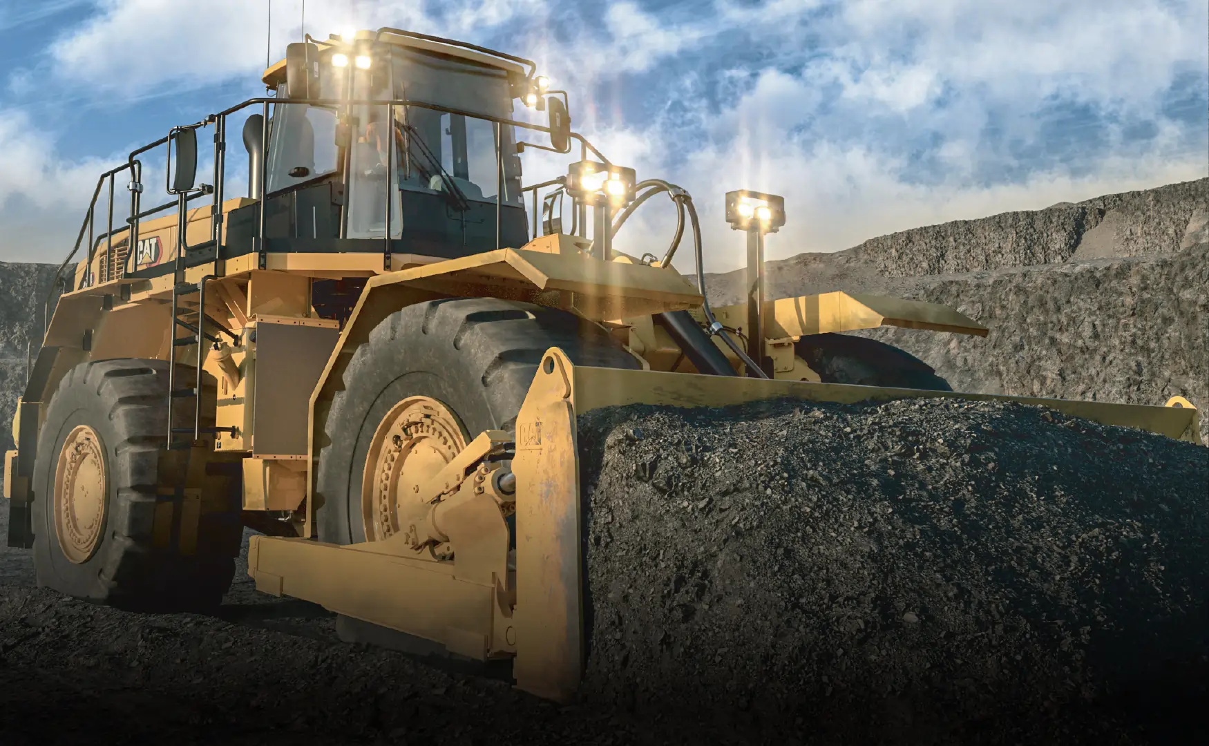 Tips for Operating Your Cat® Wheel Dozer Safely and Effectively