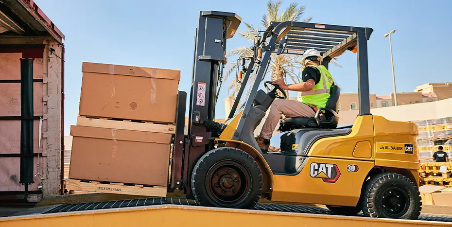 Cat® Lift Trucks for Smarter Material Handling